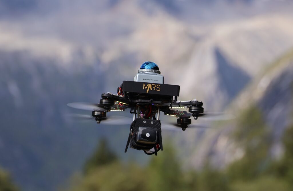 Aerial robot can navigate unknown environments safely at high speeds