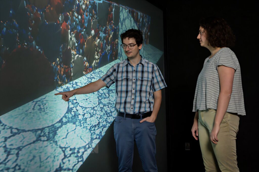 Nano-CT imaging maps internal battery degradation