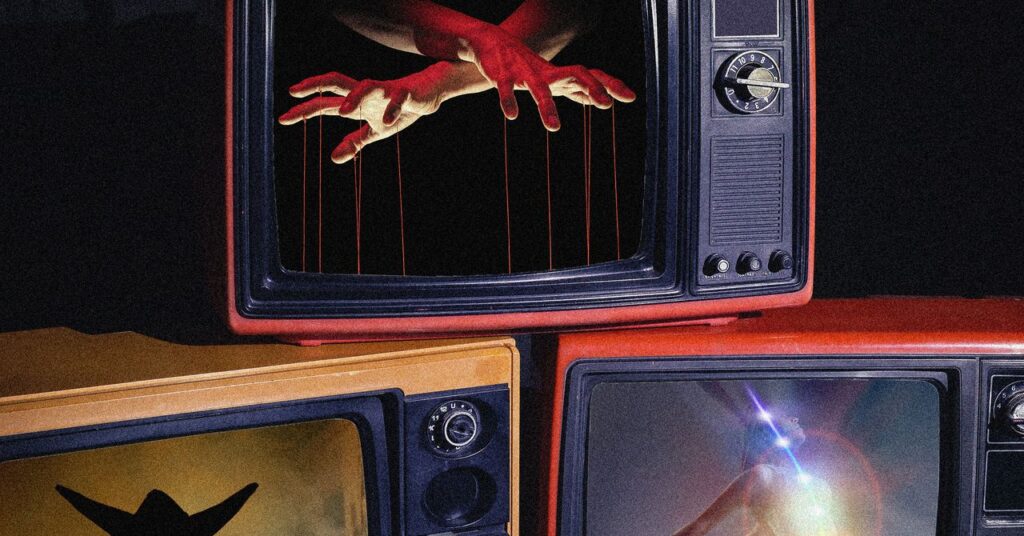 At a Conspiracy Conference in Rural Ireland, Charlie Kirk Was the Star At a Conspiracy Conference in Rural Ireland, Charlie Kirk Was the Star