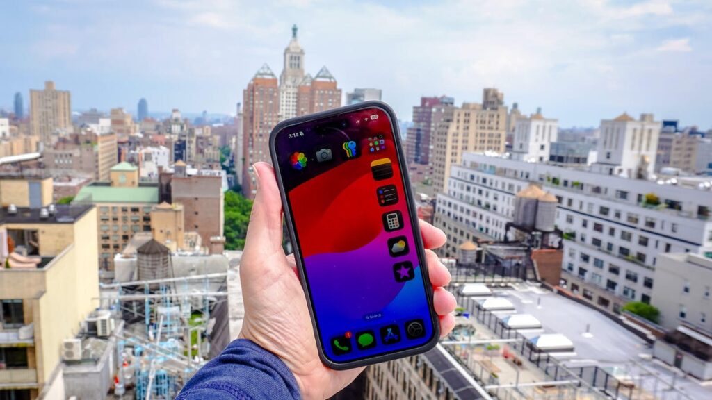 I charged my iPhone the 'Apple way' for 2 years - here's the battery condition now