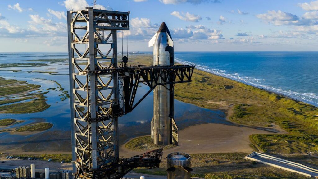 SpaceX will attempt Starship's 11th flight test on Monday