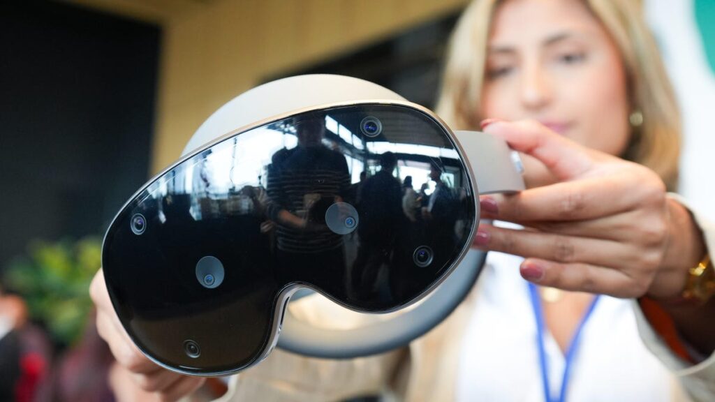 The Samsung Galaxy XR headset comes with $1,000 worth of freebies - here's what's included