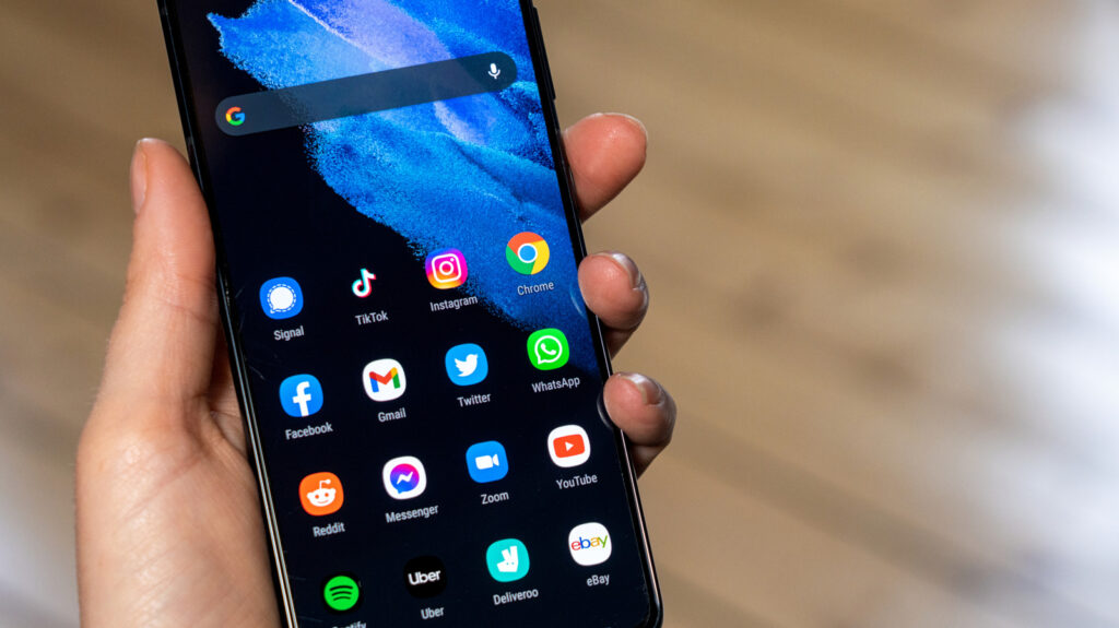 4 Hidden Ways To Keep Your Old Android Phone Feeling Brand New