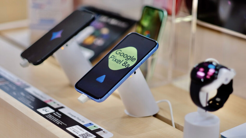 11 Cheap Cell Phone Brands Ranked Worst To Best 11 Cheap Cell Phone Brands Ranked Worst To Best