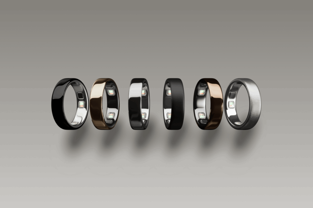 array of 6 Oura rings