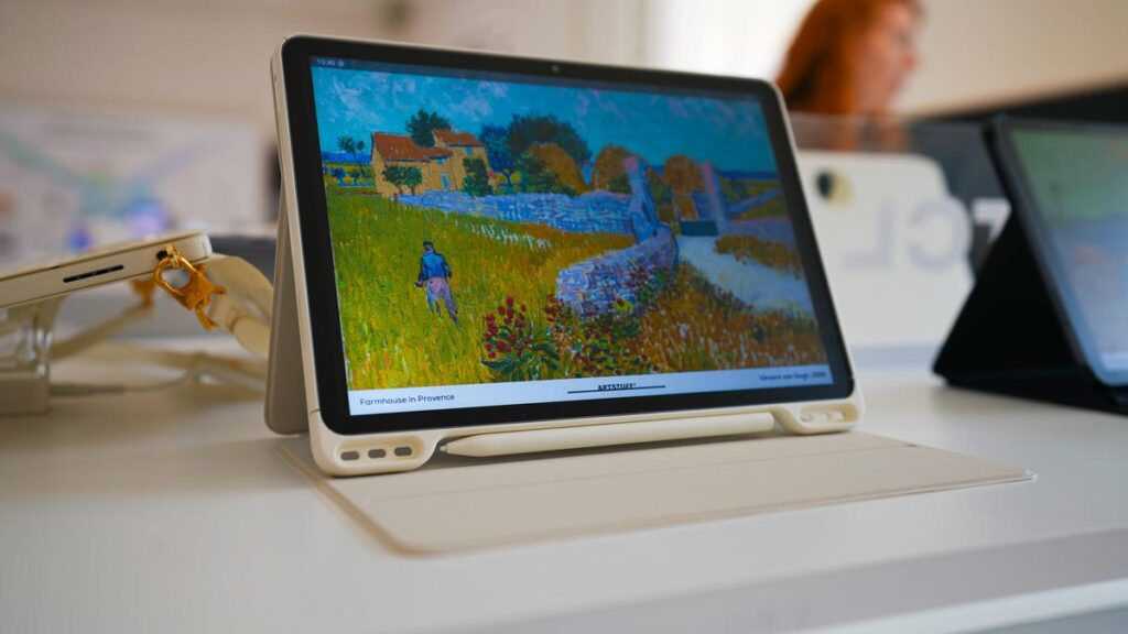 The E Ink tablet that successfully replaced my iPad and Kindle is still 30% off on Amazon right now