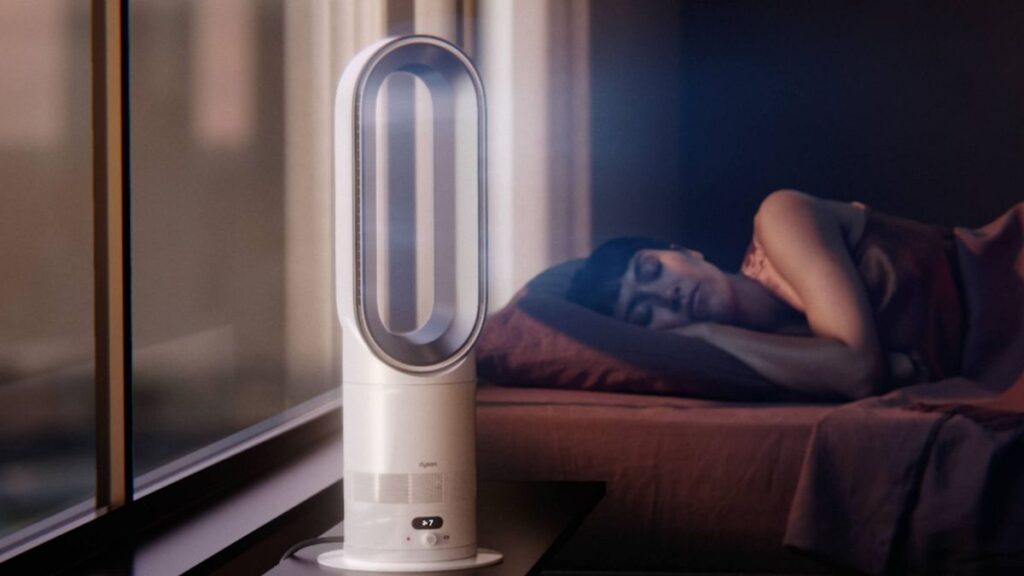 I replaced my space heater and ceiling fan with one Dyson appliance Dyson Hot+Cool HF1