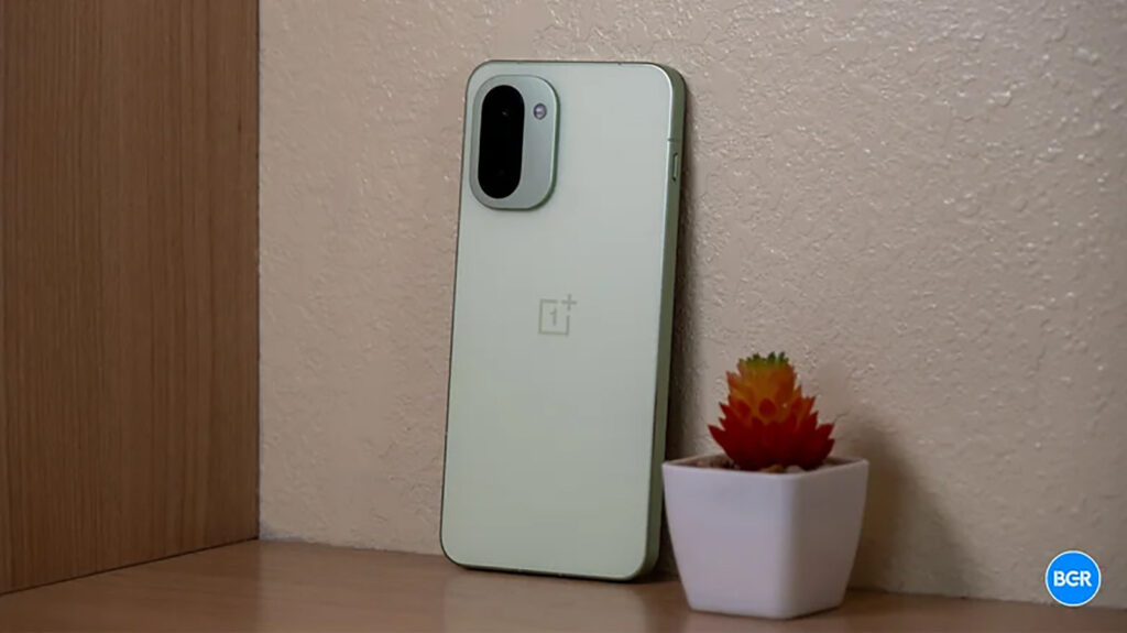 Why Are 'R' Series OnePlus Phones So Much Cheaper?
