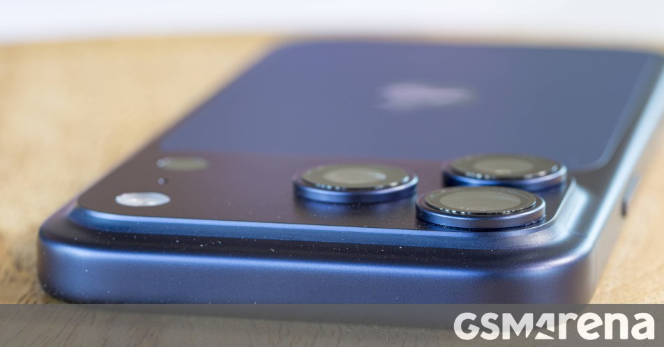 iPhone 18 Pro to be thicker than its predecessor iPhone 18 Pro to be thicker than its predecessor