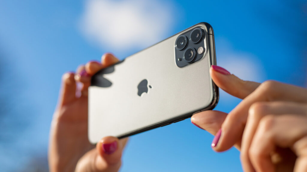 5 Hidden iPhone Camera Settings That Will Level Up Your Photos 5 Hidden iPhone Camera Settings That Will Level Up Your Photos
